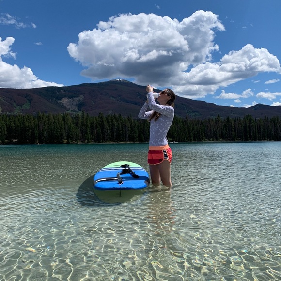 Meet your Posher, Elisa - Picture 1 of 1